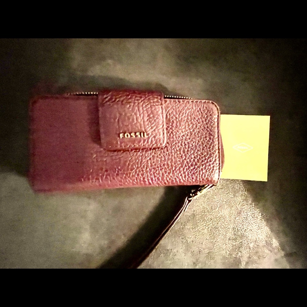Fossil wallet wristlet maroon leather new